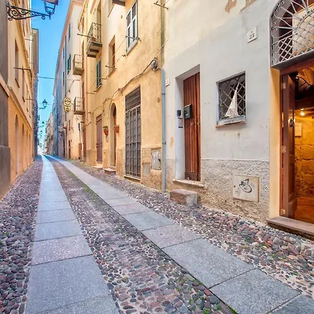 Sardinia Re - Studio Antiche Mura * 알게로